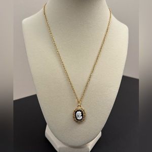 Trendy 18” Black Cameo Gold Plated Stainless Steel Chain Necklace Handmade